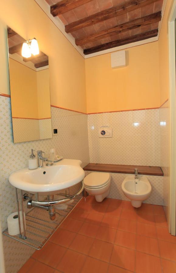 Palazzo Mari Hotel San Gimignano Bagian luar foto