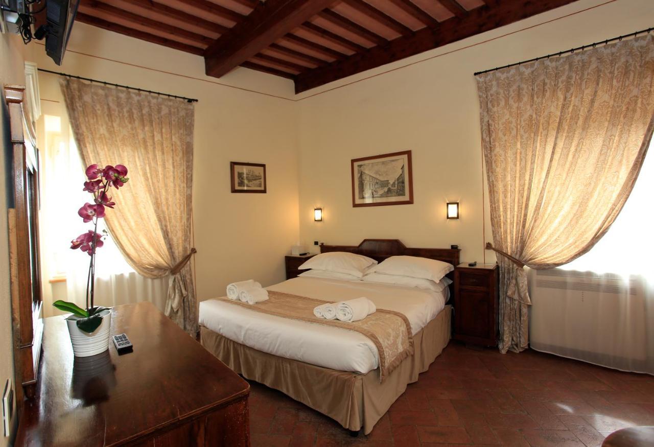 Palazzo Mari Hotel San Gimignano Bagian luar foto