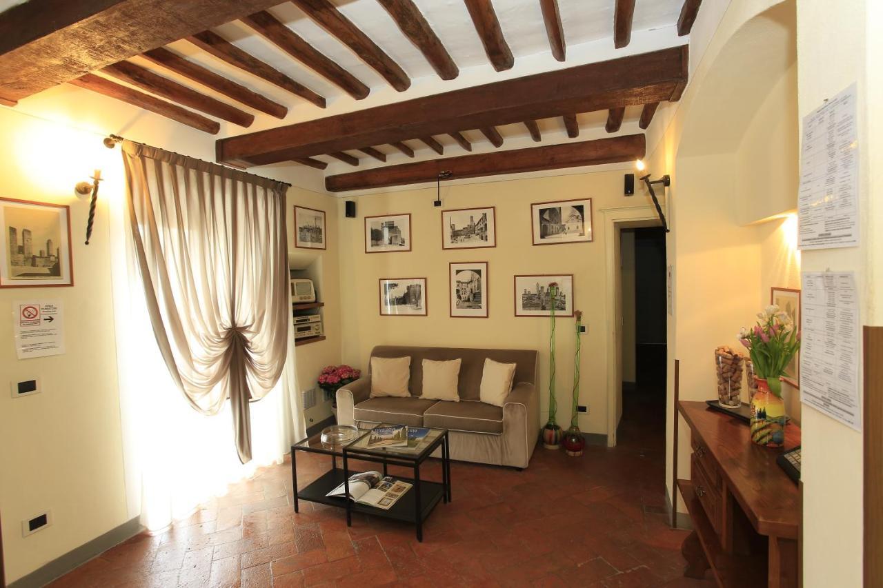 Palazzo Mari Hotel San Gimignano Bagian luar foto