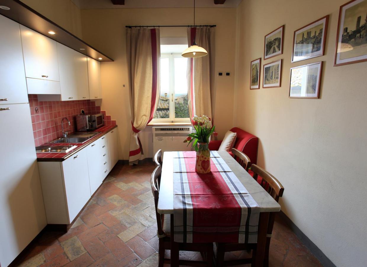 Palazzo Mari Hotel San Gimignano Bagian luar foto